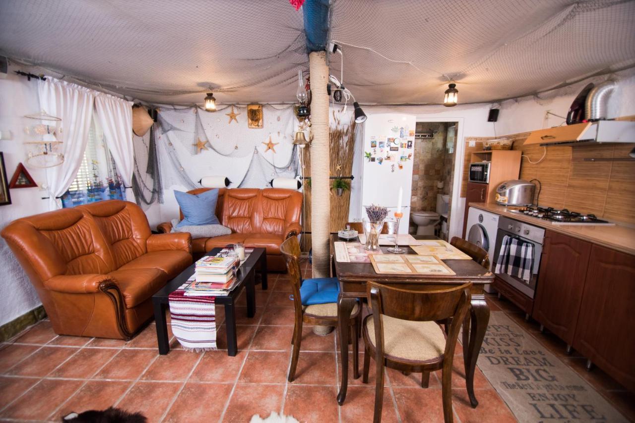Pensiunea La Gura Portitei - Jurilovca Hotel Buitenkant foto